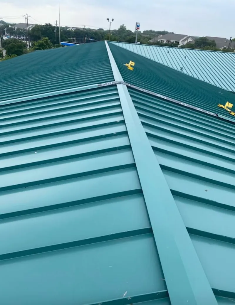 Green commercial metal roof ridge and valley for Metal Roof Repair in Naranja